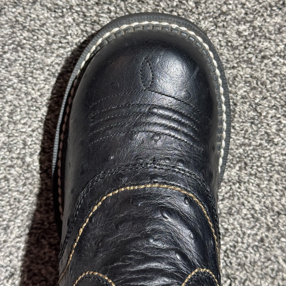 Justin Boots Black and Tan Heeled Boots - Picture 8 of 16